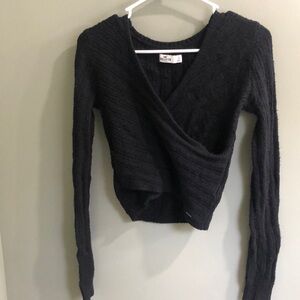 Hollister cross cross sweater